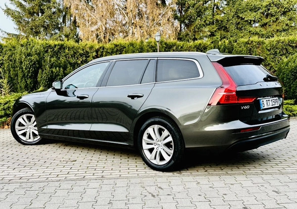 Volvo V60 cena 84400 przebieg: 117890, rok produkcji 2018 z Żukowo małe 781